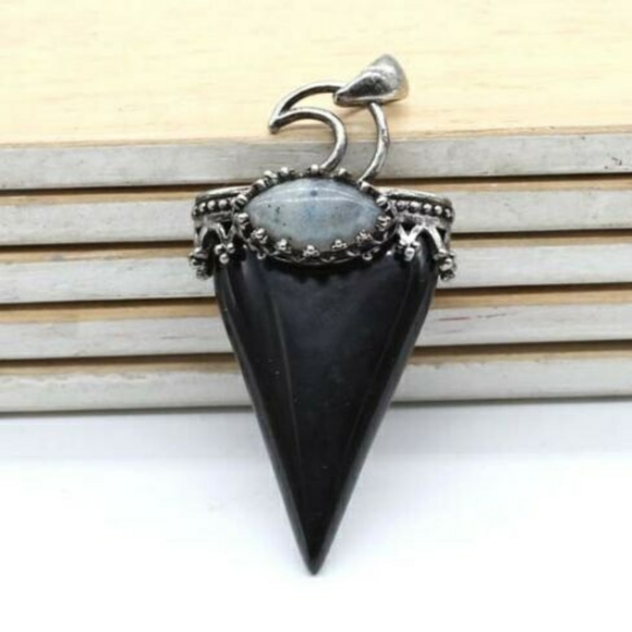 Obsidian and Labradorite Moon triangle point pendant with necklace - Picture 2 of 5
